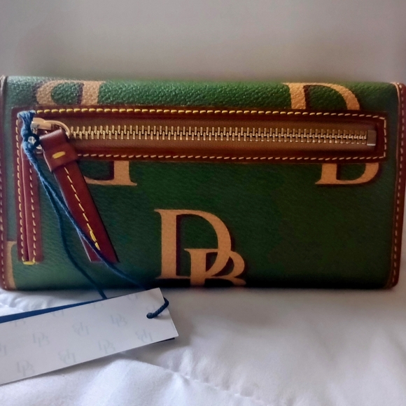 Dooney & Bourke Monogram Continental Clutch Avocado Color - Picture 4 of 4